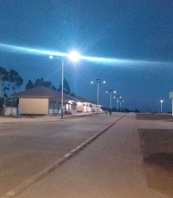 德惠市非洲科特迪瓦太阳能路灯工程